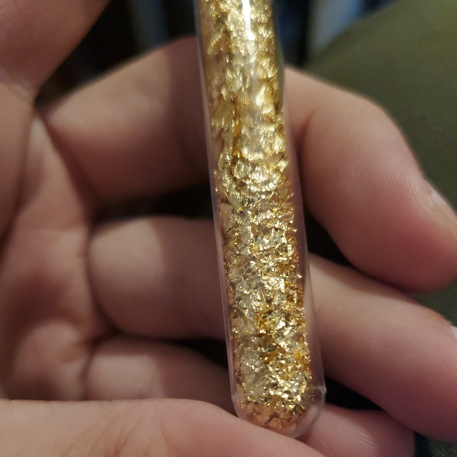 1 Large 5ml Vial, Filled Full of Gold Leaf Flakes! Great For Gift Bundle Ship