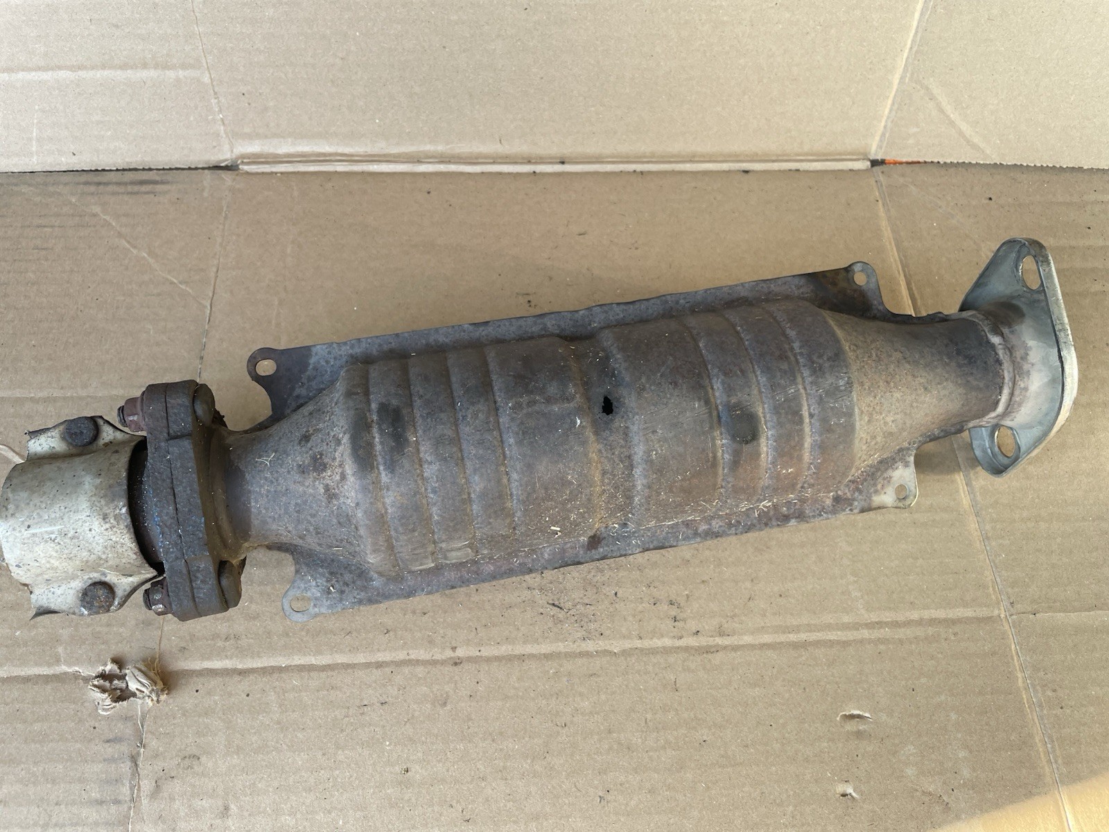 Genuine OEM Catalytic Converter 18160-P06-A10 Honda Civic CRX Si DX 88-91 EF EE