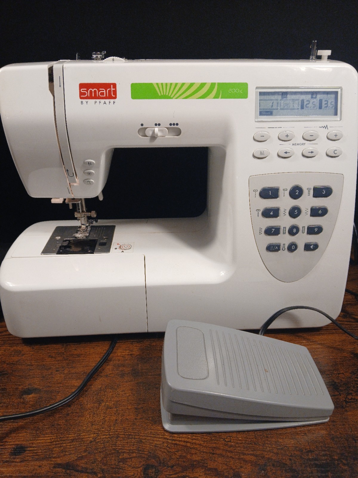 Pfaff Smart 200c Computerized Sewing Machine – Tested