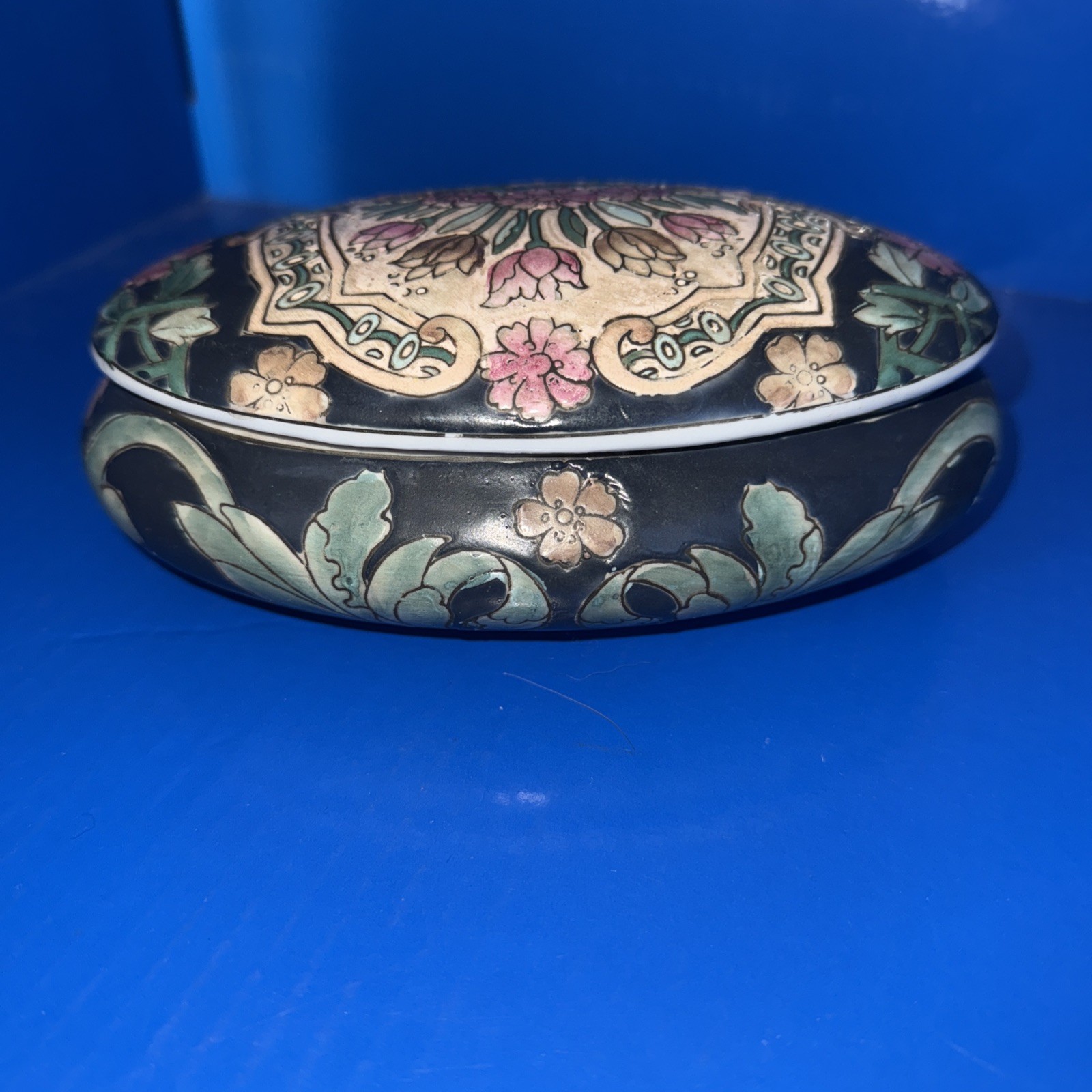 Vtg Macau Porcelain Marked Oval Trinket Box! Gorgeous! 7” X 2”