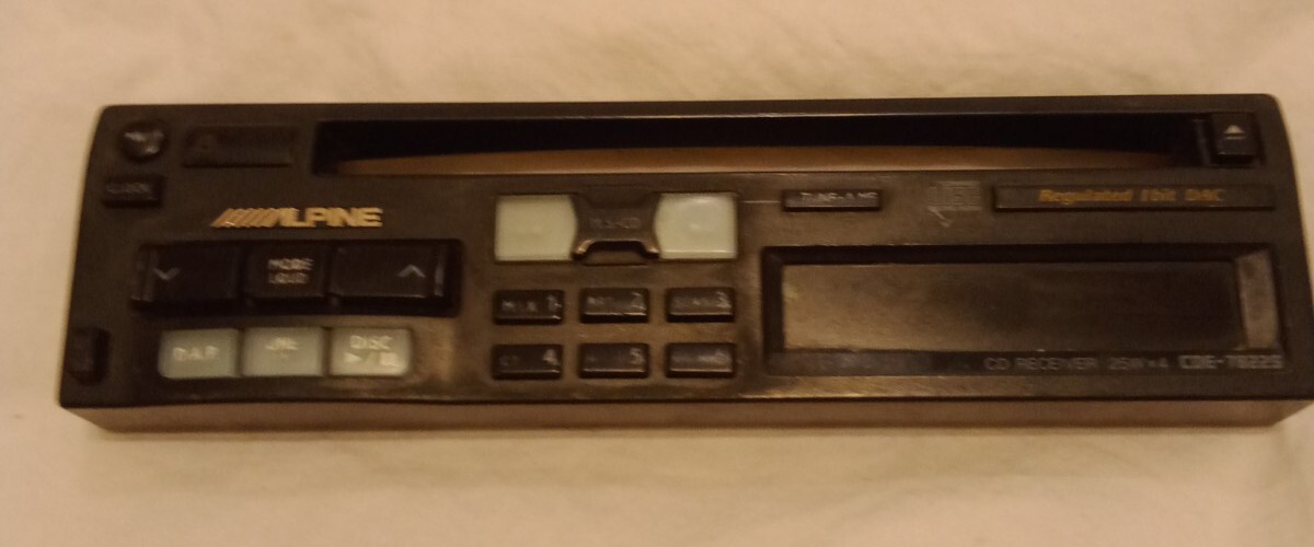 Alpine CDE-7822S CD Receiver  Faceplate Only (Used).