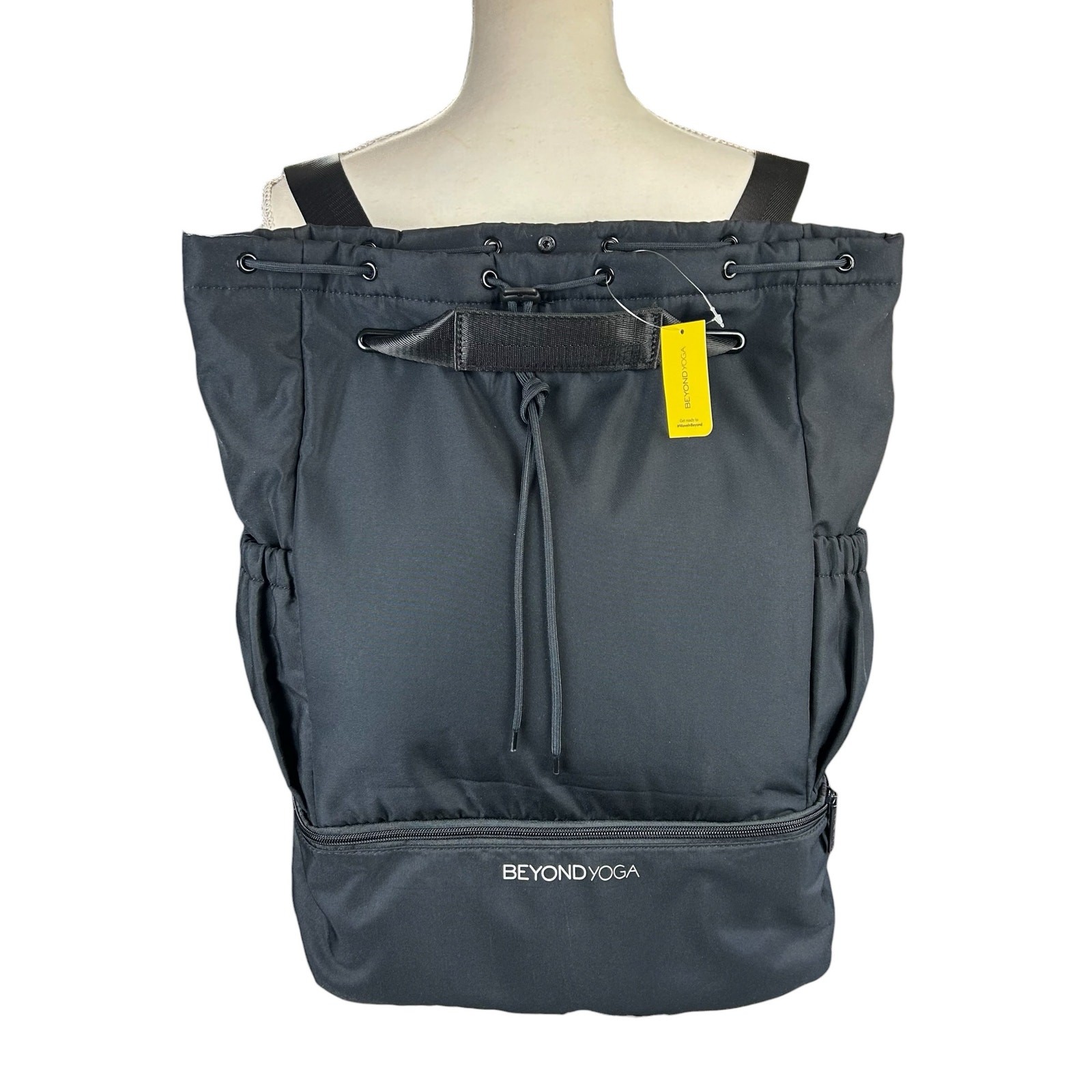 Beyond Yoga Convertible Gym Bag Black Adjustable Backpack Zipped Athleisure Tote