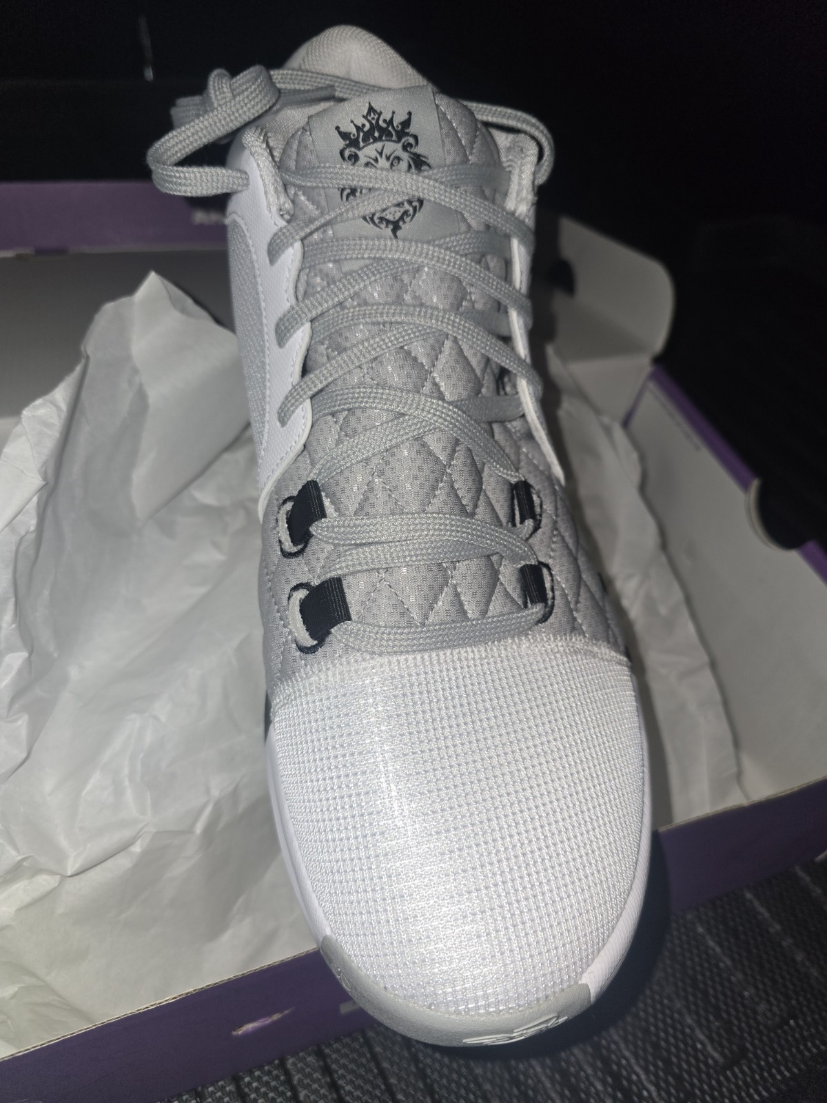 Nike LeBron Witness 8 Basketball Shoes - FB2239-100 - New - Size 13