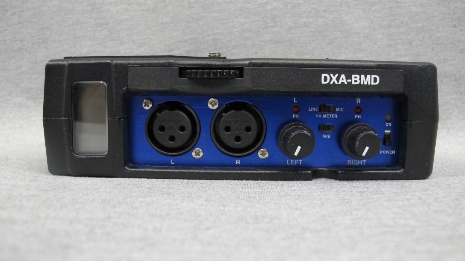 Beachtek DXA-BMD Blackmagic Cinema Camera 2-Channel Passive Audio Adapter
