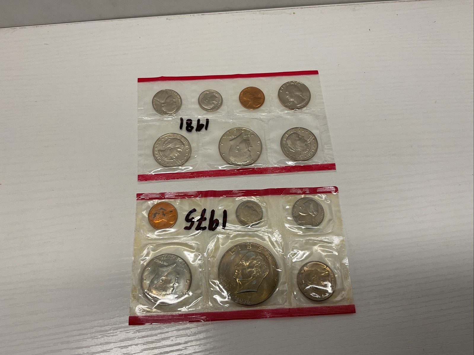 2 Sets Of US Mint Coin Set 1975 Set And 1981 Set