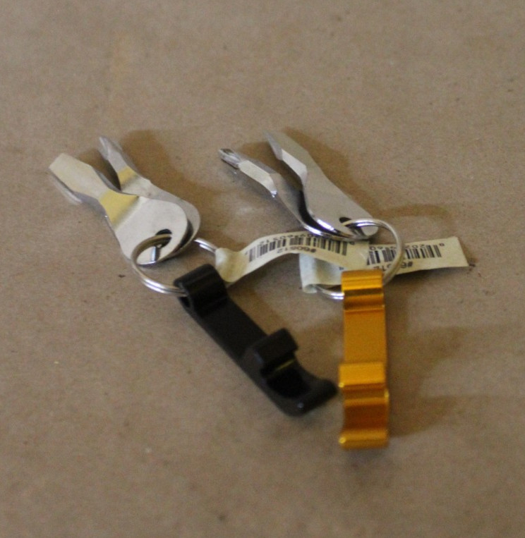 MAXCRAFT 60512 KEYCHAIN SCREWDRIVER / BOTTLE OPENER