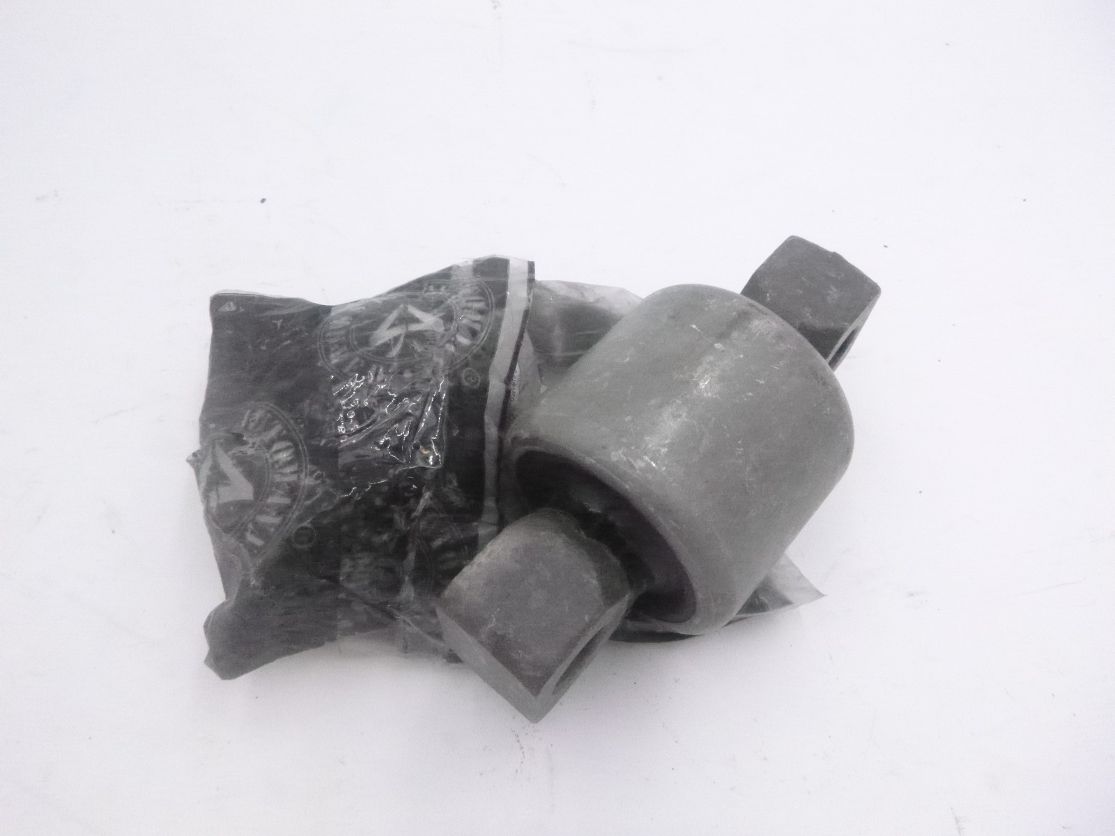 Automann Torque Rod Bushing TRB6825 For Kenworth