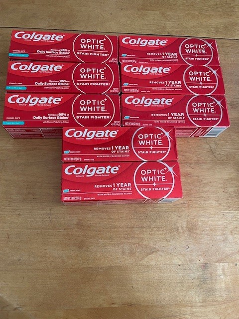 8 Colgate Optic White Stain Fighter Fresh Mint Gel 3.8 & 4.4oz