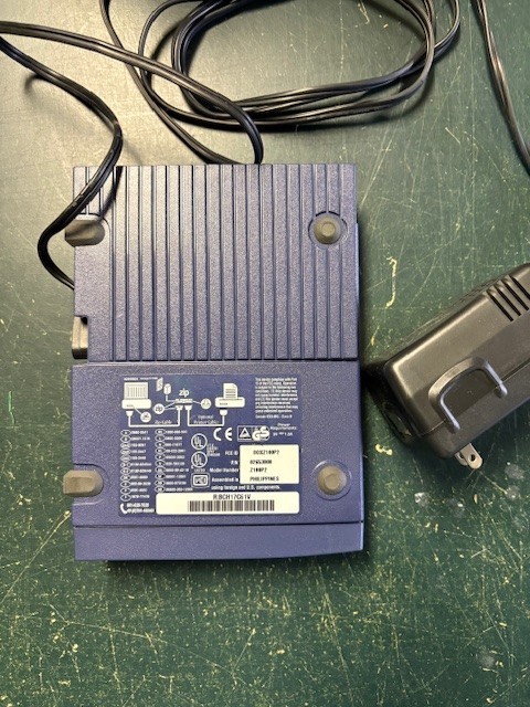 iOmega ZIP 100 External Drive Z100P2 w/Power Supply