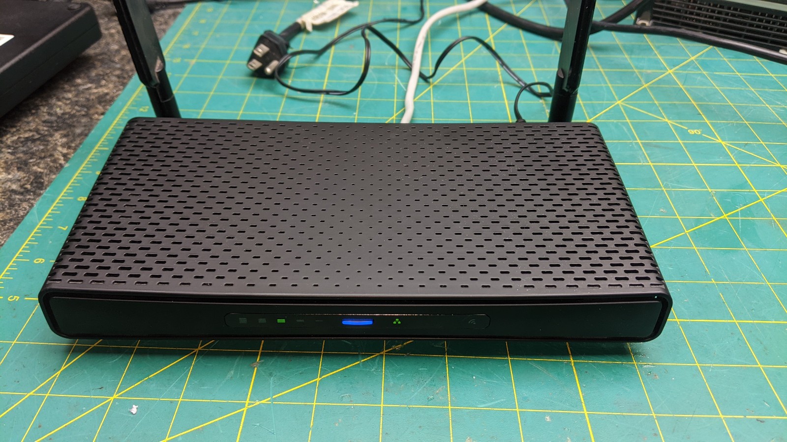 Mikrotik hAP ac3 Gigabit Router, Dual-band Access Point, Passive PoE-in/PoE-out