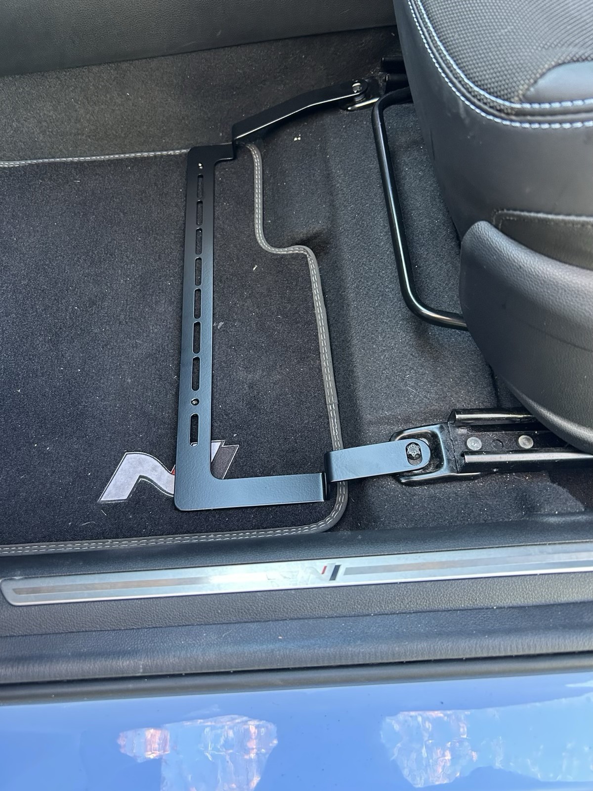Suitable Hyundai i20N Fire Extinguisher Left side Holder Bracket