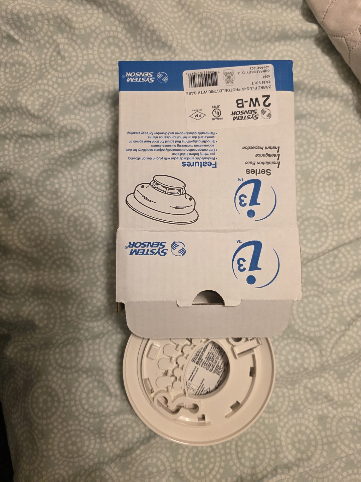 System Sensor 2W-B Photoelectric Smoke Detector w/ Base 12/24 Volt - NEW IN BOX