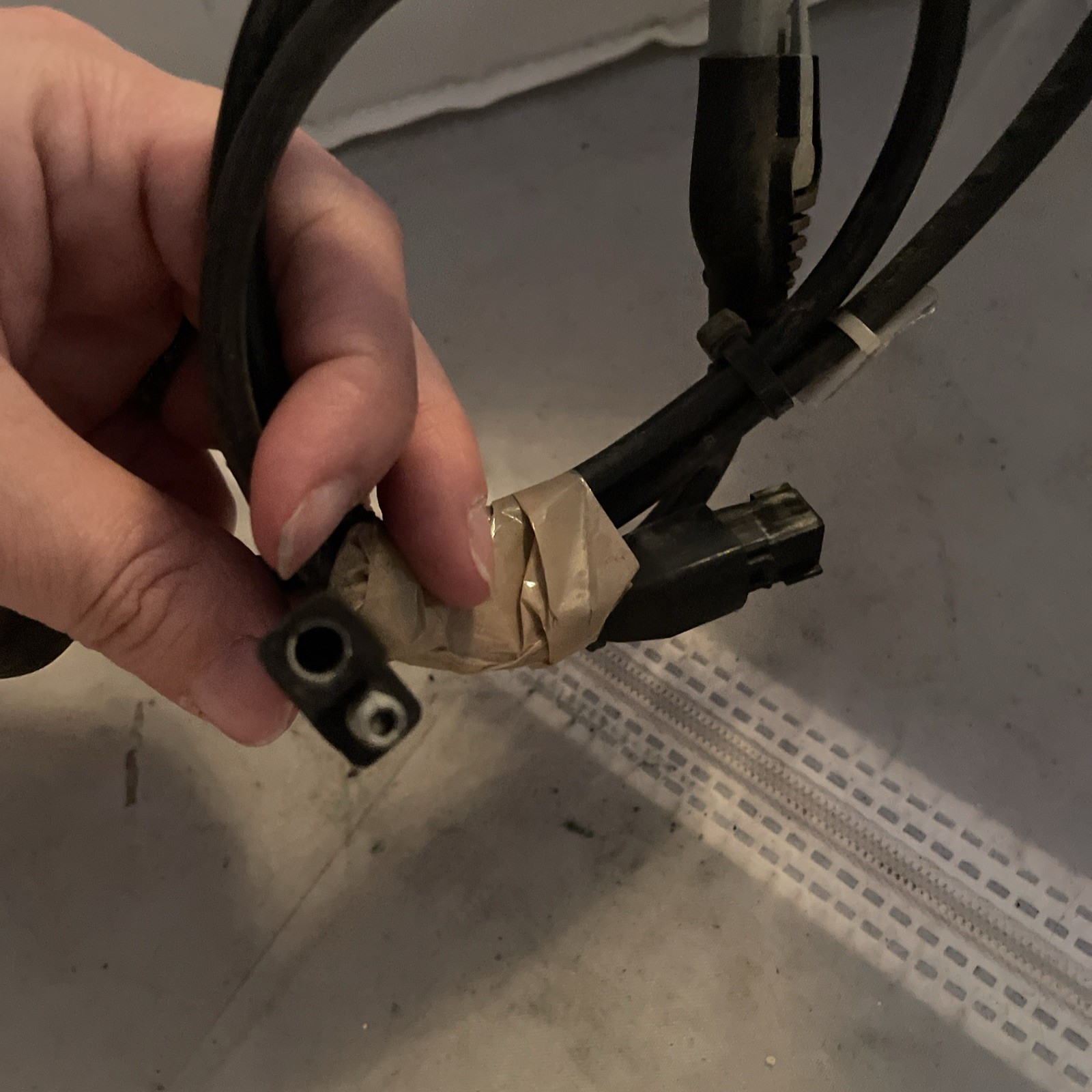 Controller Cable For A Pride Mobility Scooter MN16