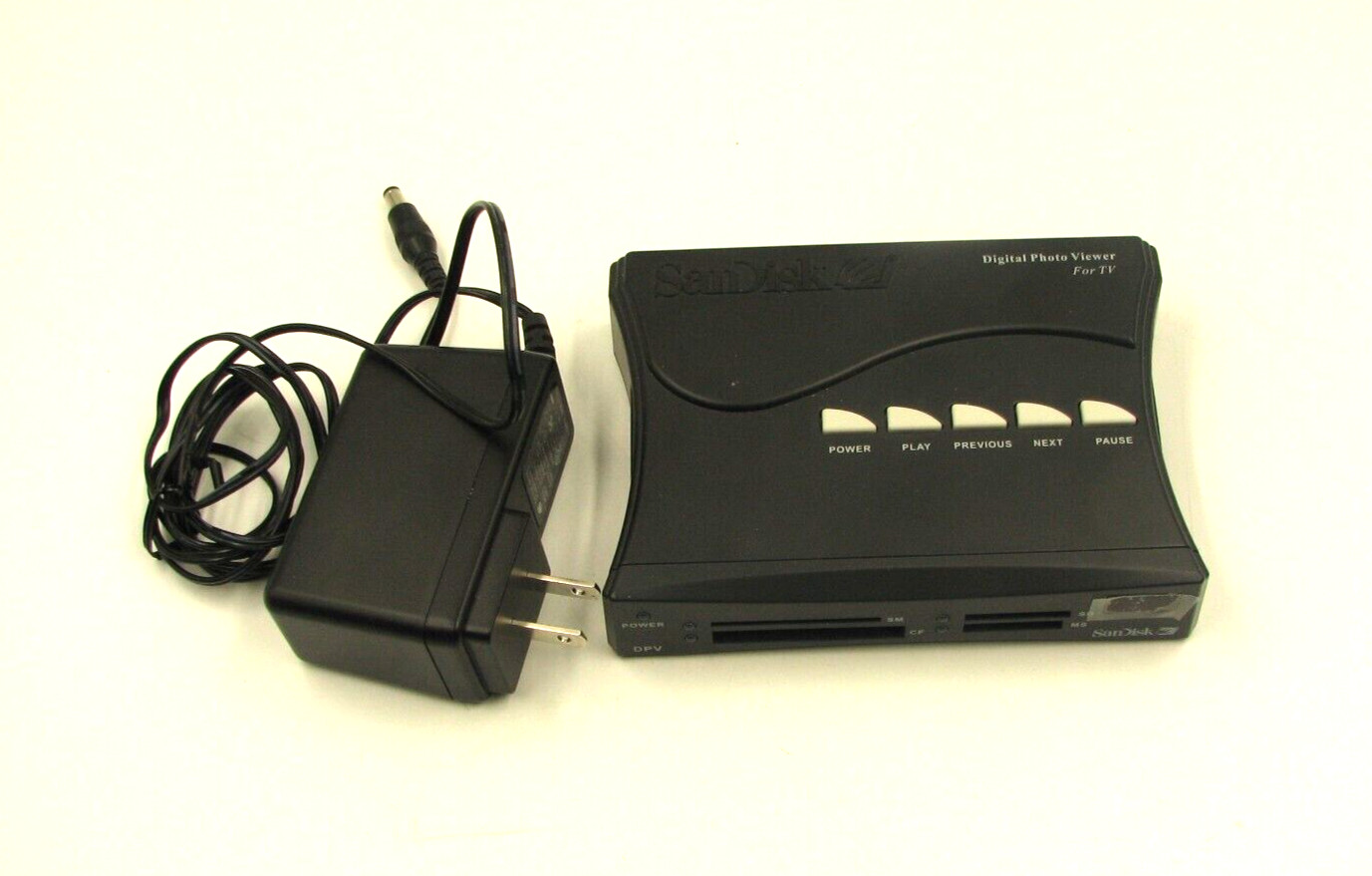 SanDisk Digital Photo Viewer and Card Reader for TV, Md # SDV1-R