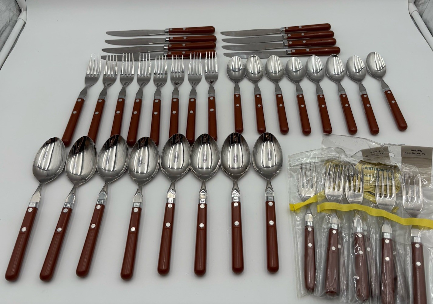 Hearthside Contemporary Stainless Korea Flatware Service For 8- 40 Piece