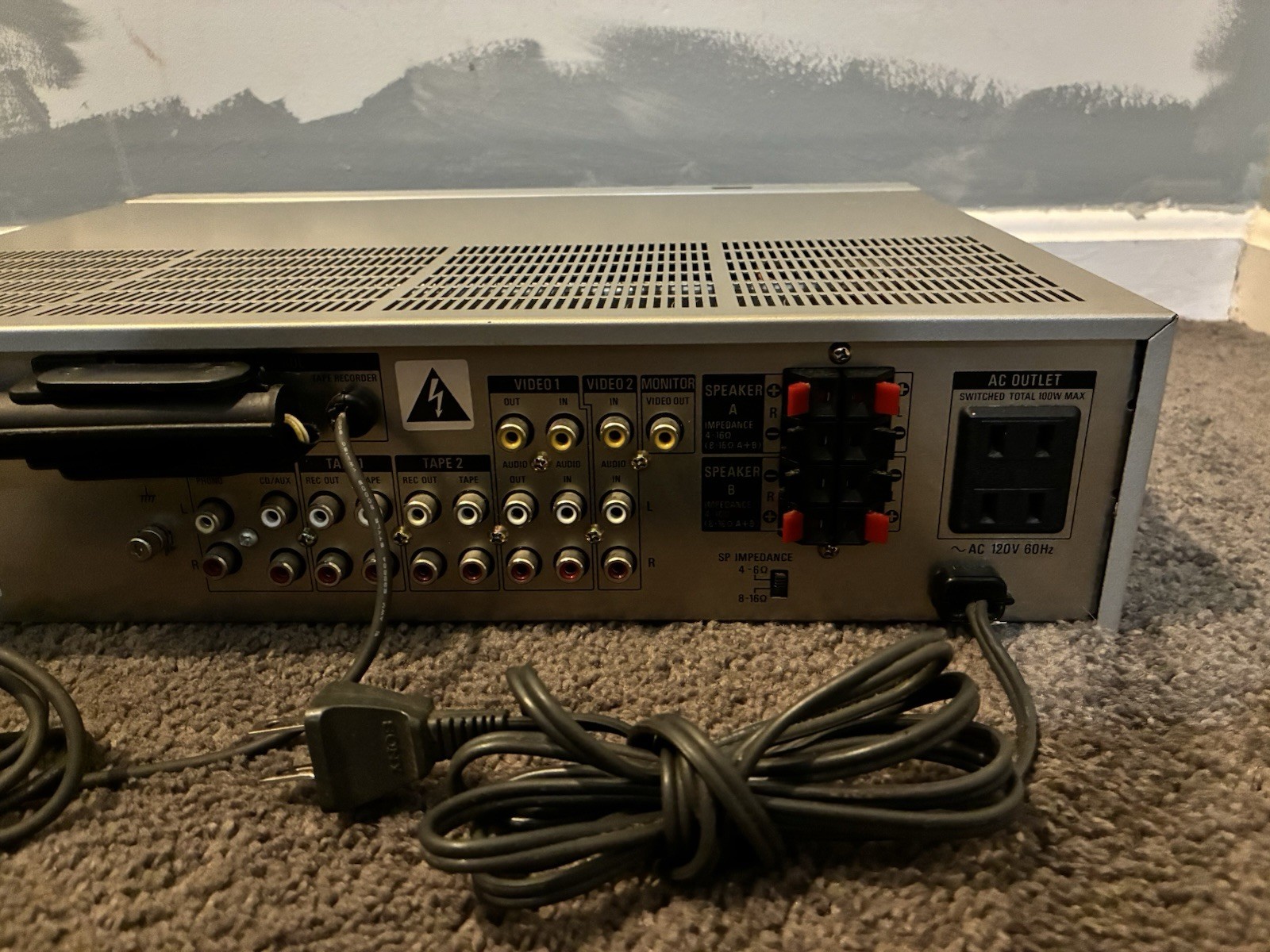 Sony STR-VX750 FM Stereo/FM-AM Receiver AV Computer Control Center Nice