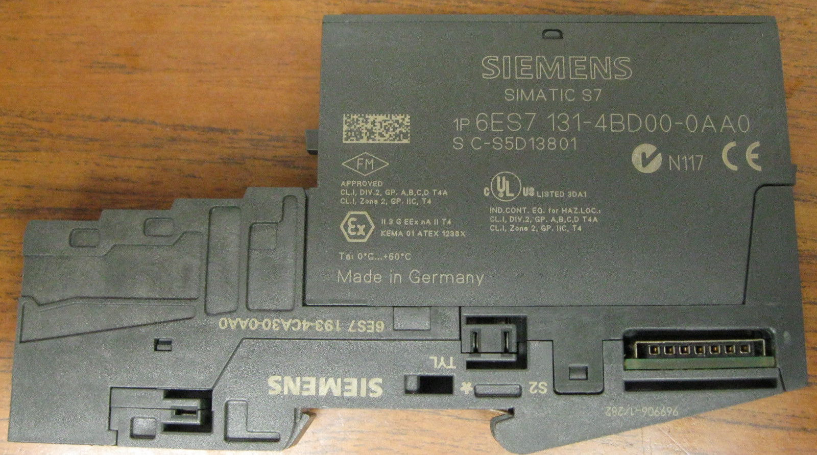 Siemens 6ES7 131-4BD00-0AA0 Digital Input Module, 4-P Sink, 24VDC