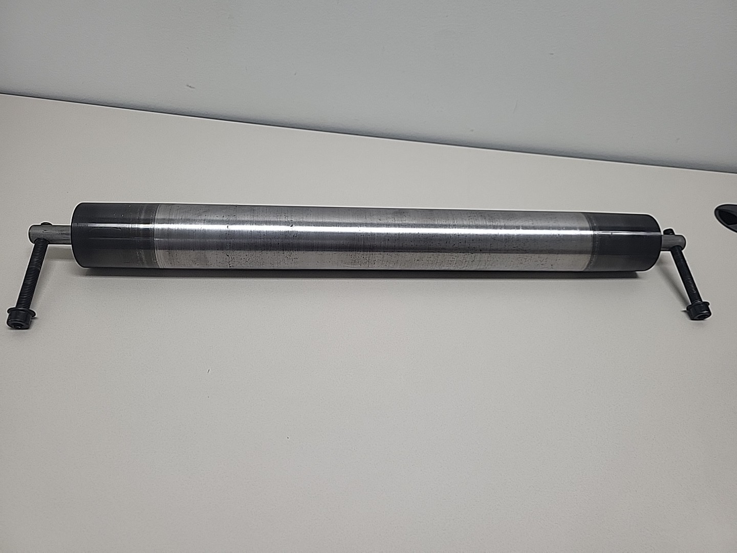 Vision Fitness TF9250 Treadmill Rear Roller (71)