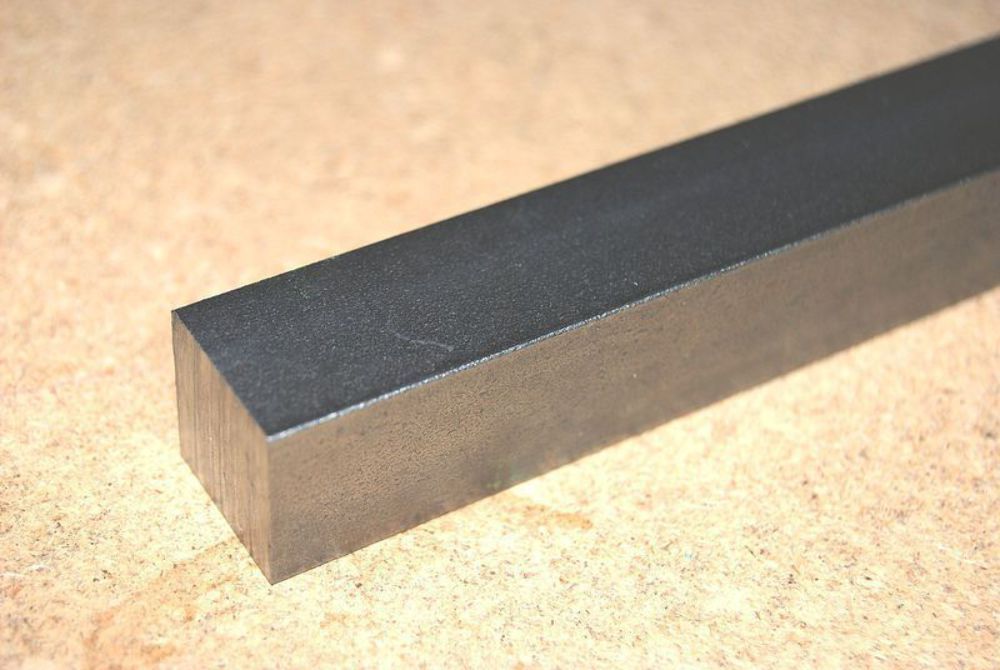 LENGTH OF MILD STEEL SQUARE EN1A - 5/8 SQ - 300 mm Long From Chronos