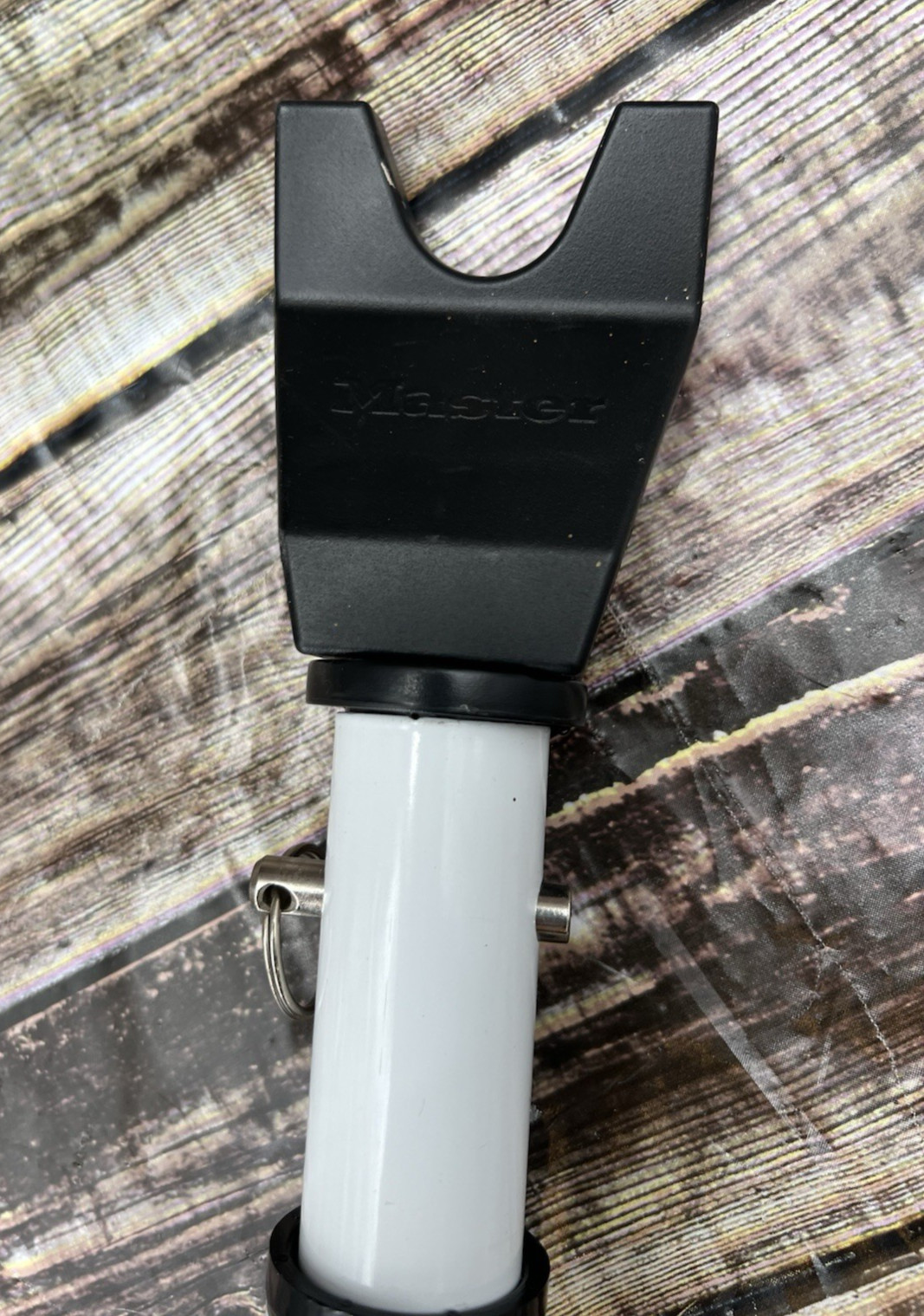 Master Lock 265EC Door Security Bar - Adjustable 27-1/2" to 42"