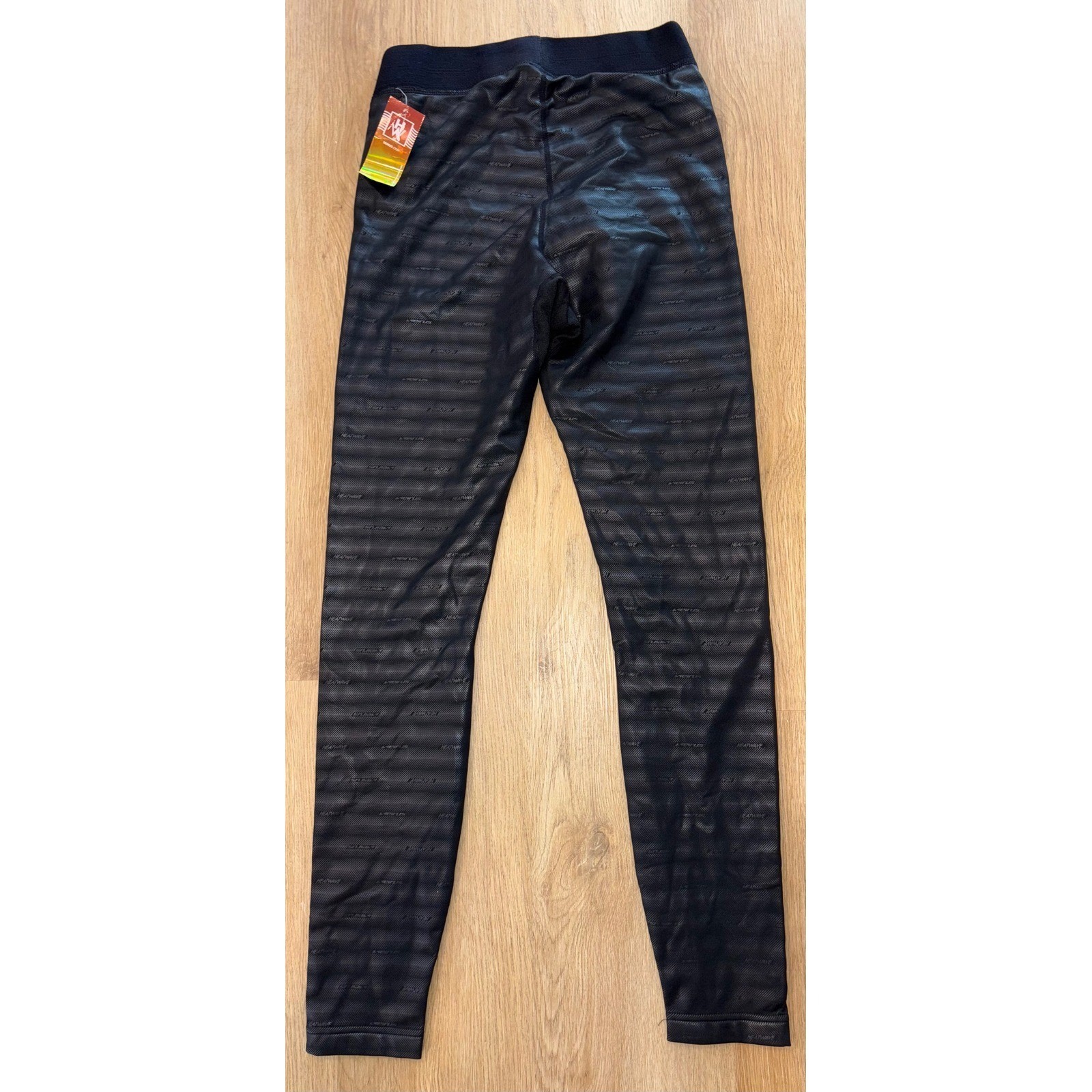NWT Men's Seirus Heatwave Thermal Base - Small - Black