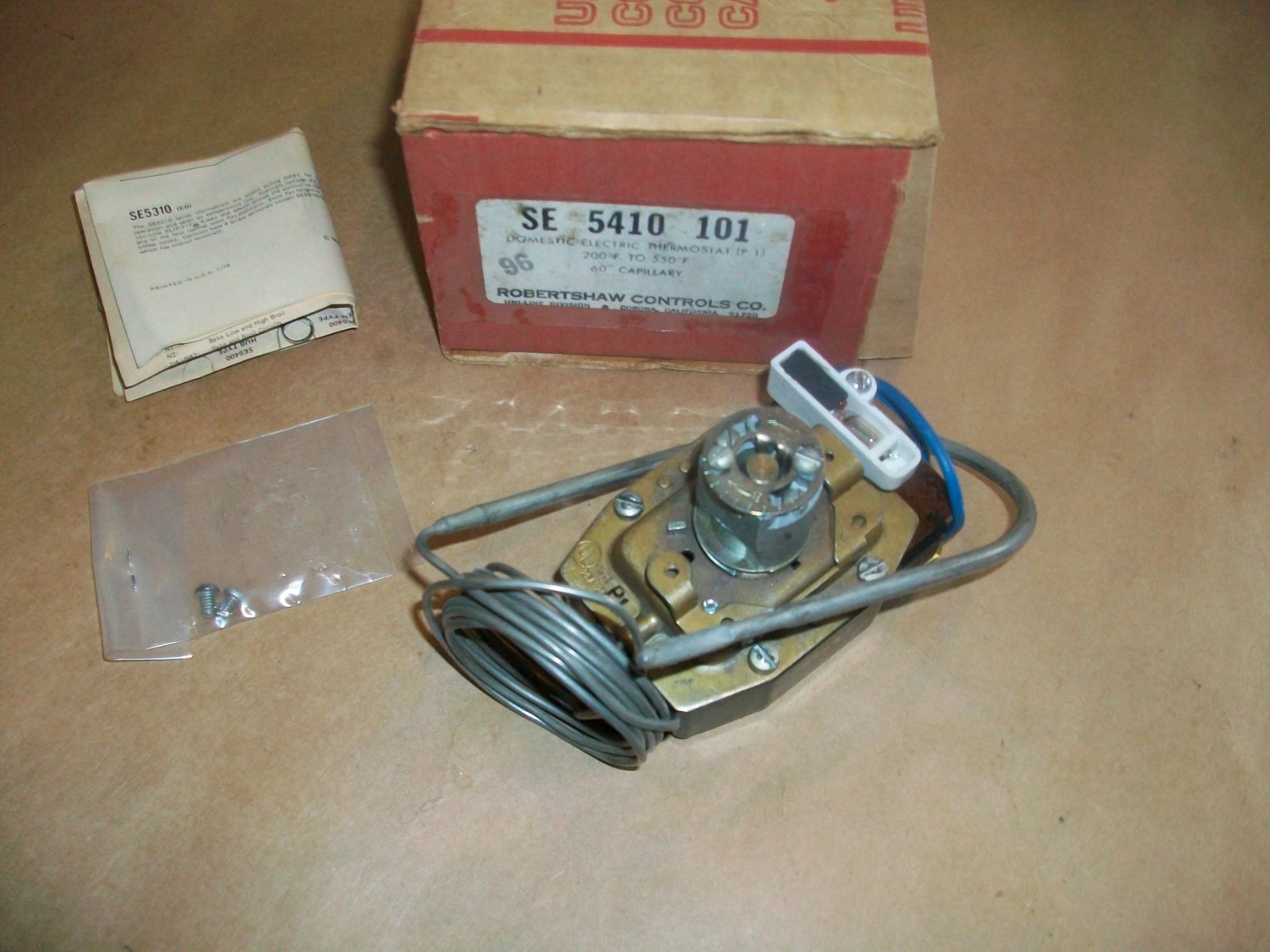 Robertshaw  SE 5410 101 Domestic Electric Thermostat  60" CAP   200°-550°f   NEW