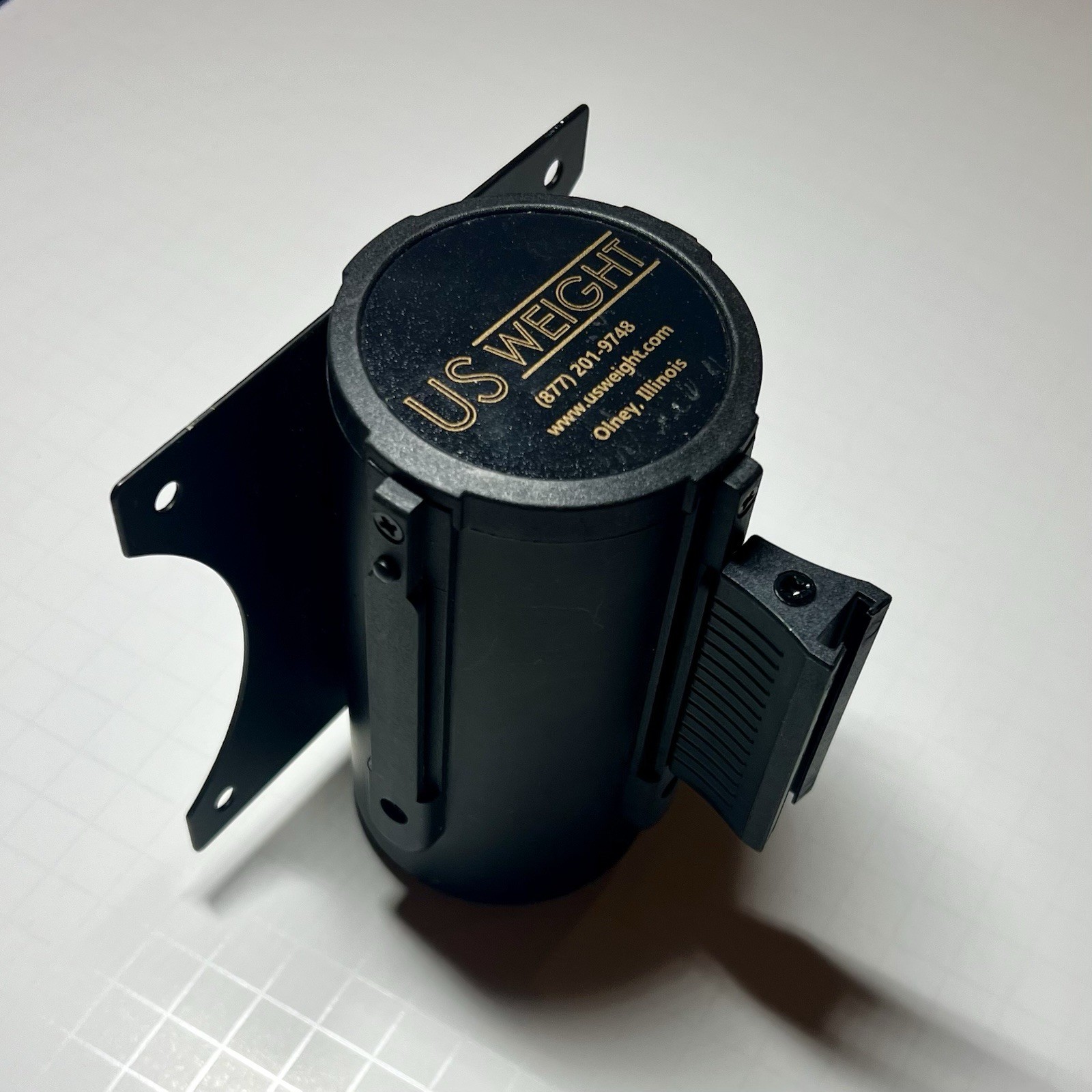 US Weight Wall Mount with Retractable Belt - Black - 13 Foot - NEW Open Box Item