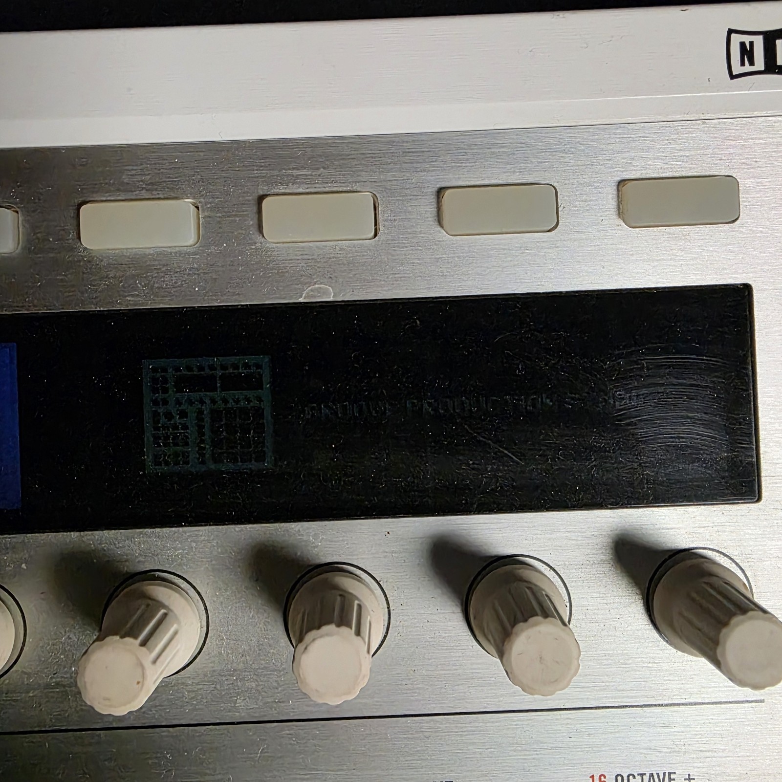 Native Instruments MASCHINE MK2 *NO Software * Works * LED Screen Problem*