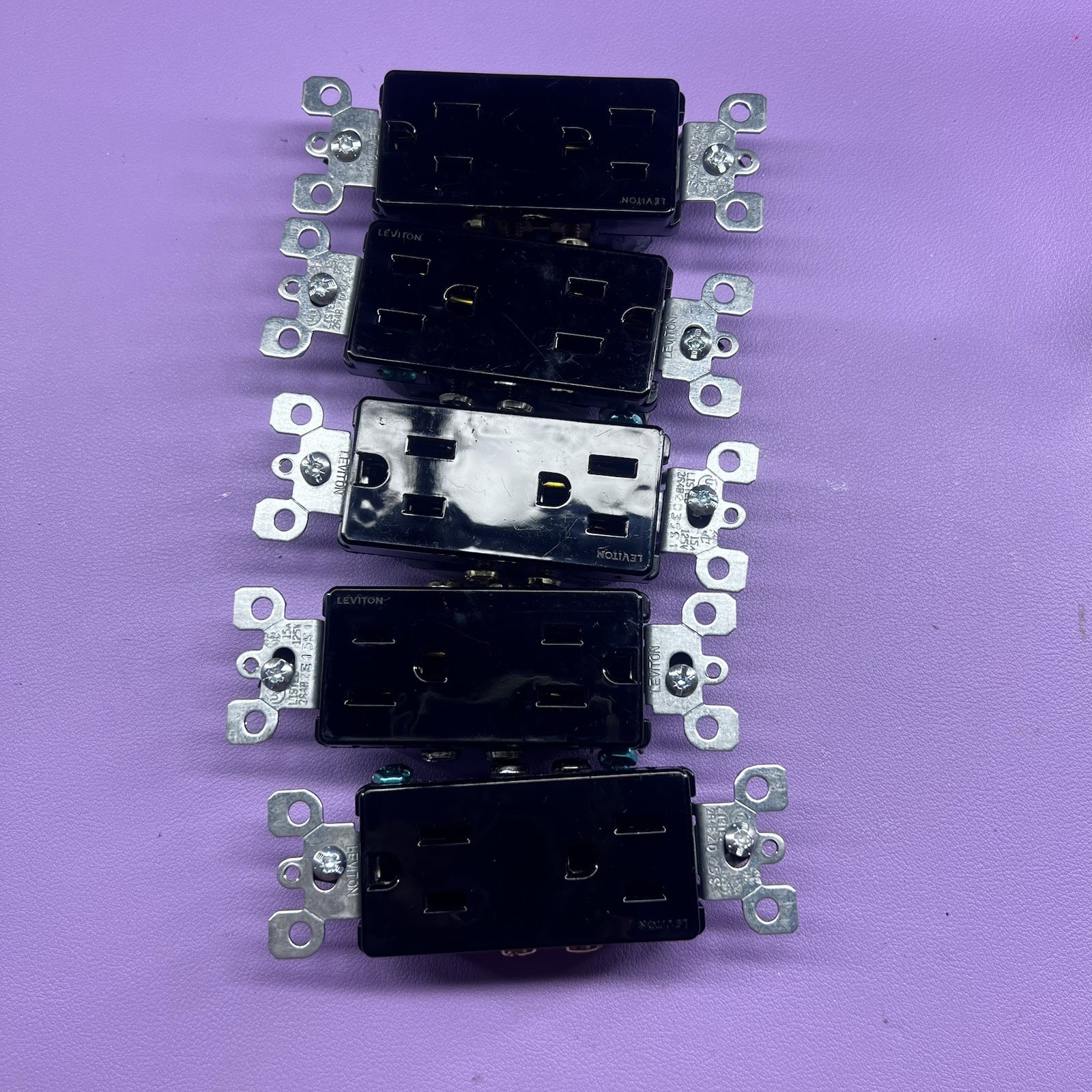 EATON 15A 125V Decorator Duplex Outlet Receptacle Black-Blue LOT OF 5