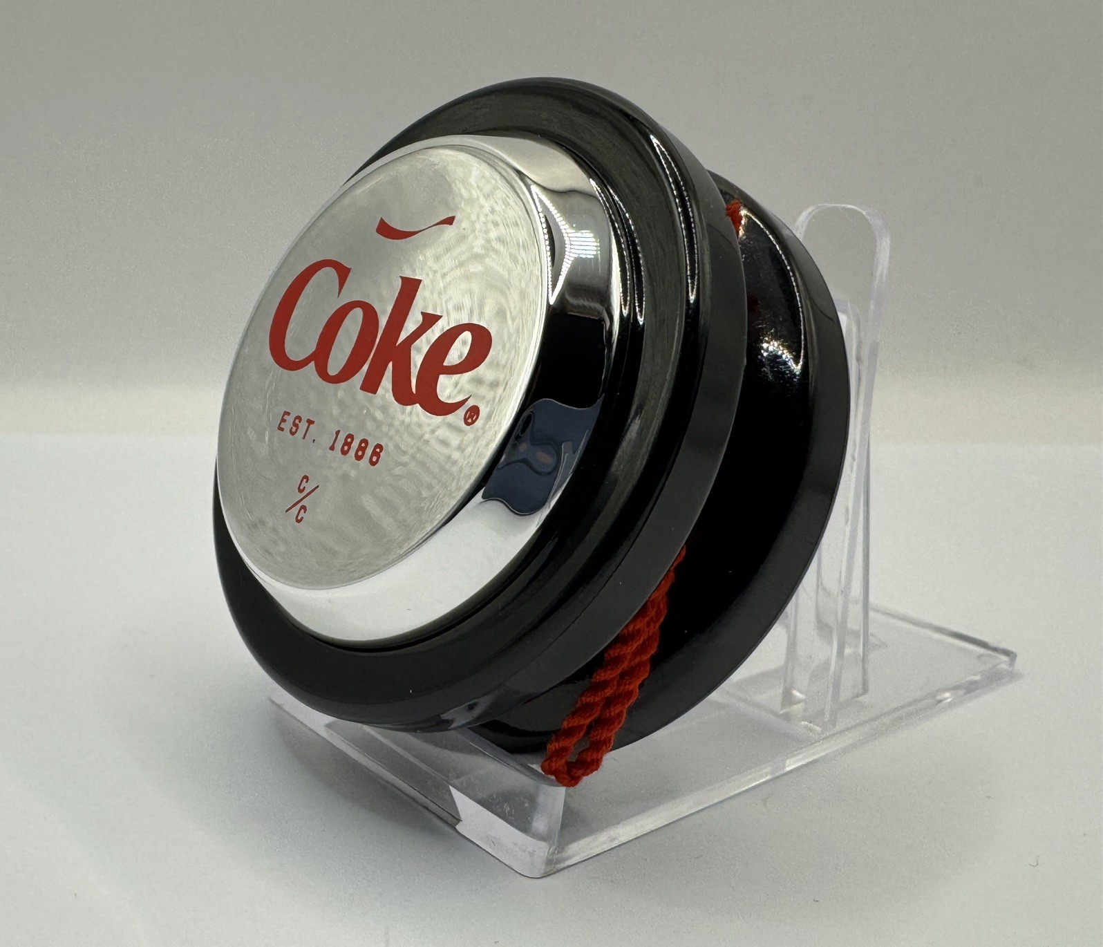 Genuine Coca-Cola Yo-Yo - Silver Collection - ‘Est 1886’ + Stand.