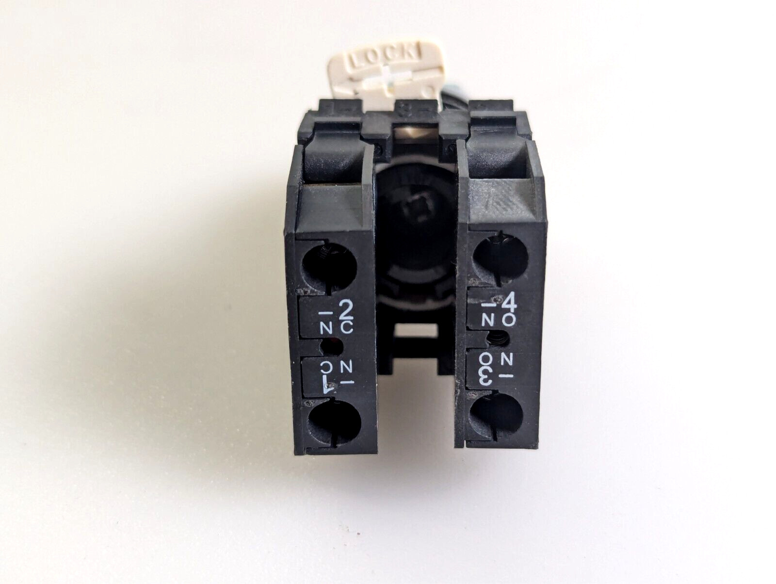 EATON Selector Switch, 2 Pos, Keyed (Missing key)