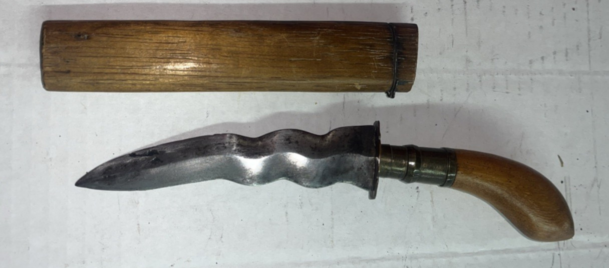 Antique WWII Philippine Knife Moro Islamic Gunong Punal Dagger Filipino 8"