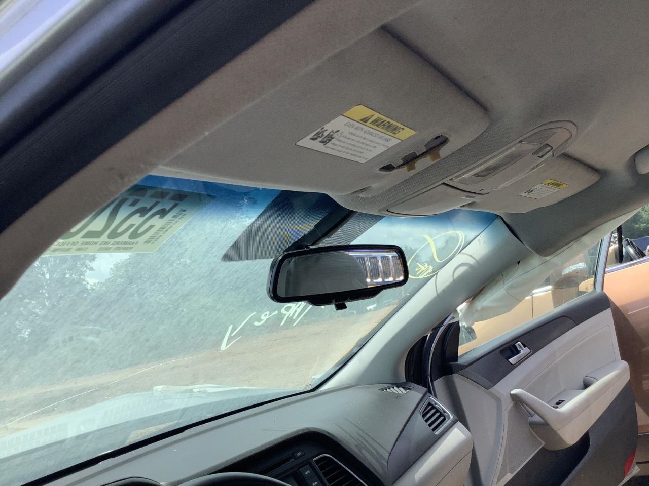 SONATA 2015 Glove Box 4721044