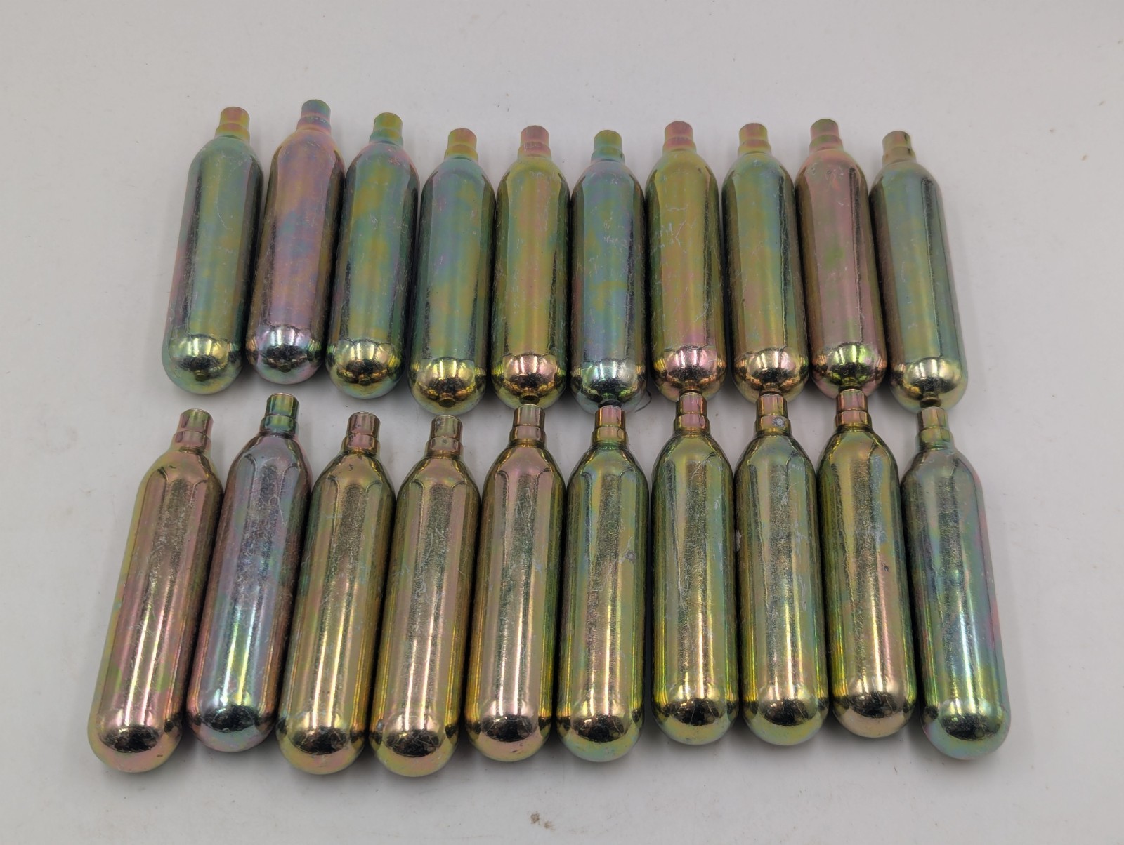 CO2 Cartridges for Air Rifles and Air Pistols, 12-gram C02, Lot Of 20