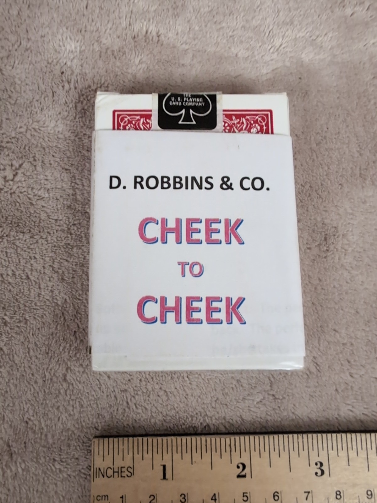 RED Bicycle CHEEK TO CHEEK Magic Card Trick Deck NEW