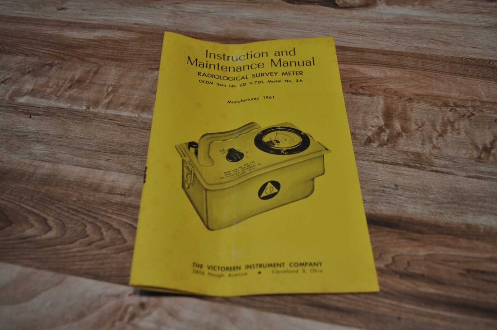 Vintage CD V-720 Model 3A Radiological Survey Meter Manual 1961