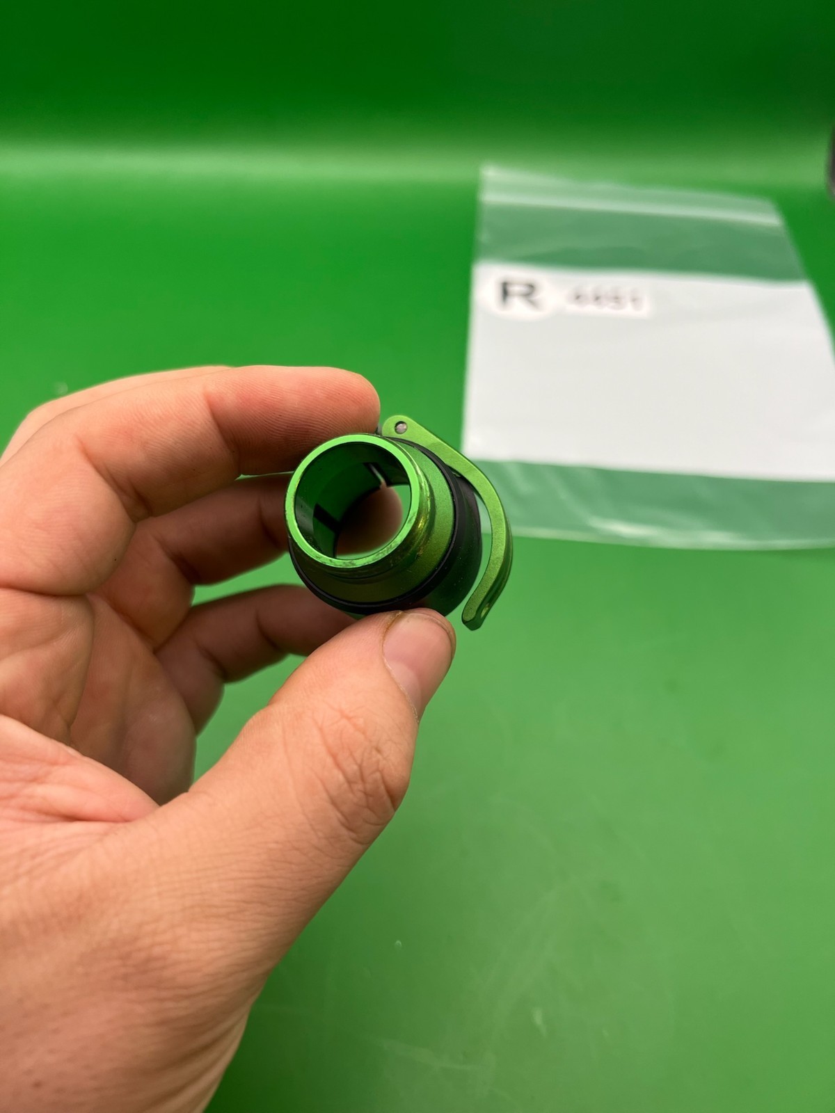 Shocker Clamping Feedneck
