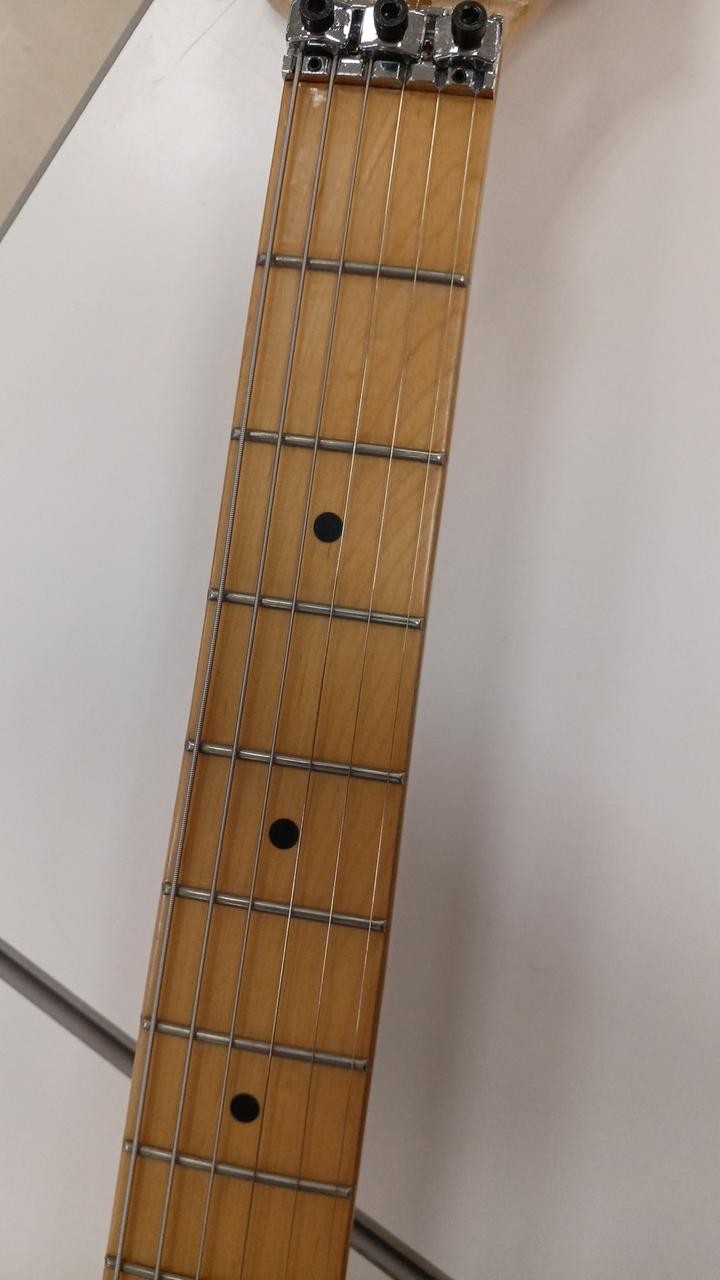 Unknown Fen style Stratocaster type
