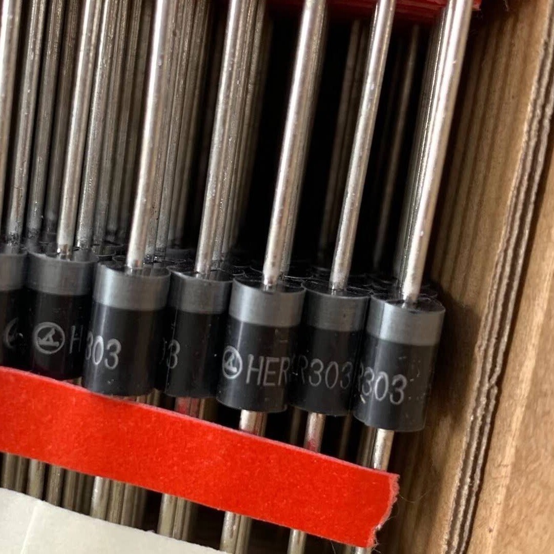 50PCS RECTIFIER Diode MIC DO-27(DO-201AD) HER303 HER303G