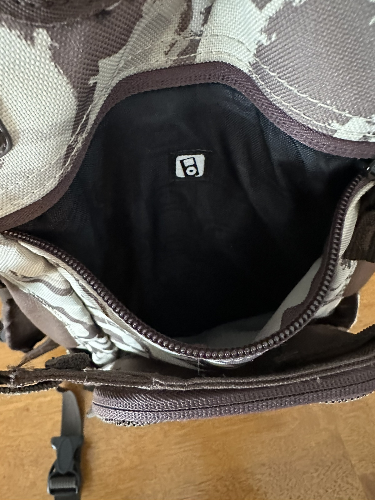 Ogio Hydration Backpack 2 Liters 70 Oz