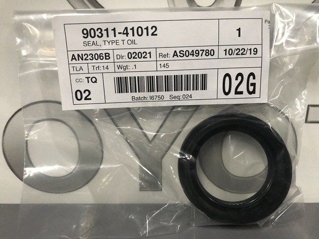 Genuine Toyota Transfer Case Output Shaft Seal 90311-41012