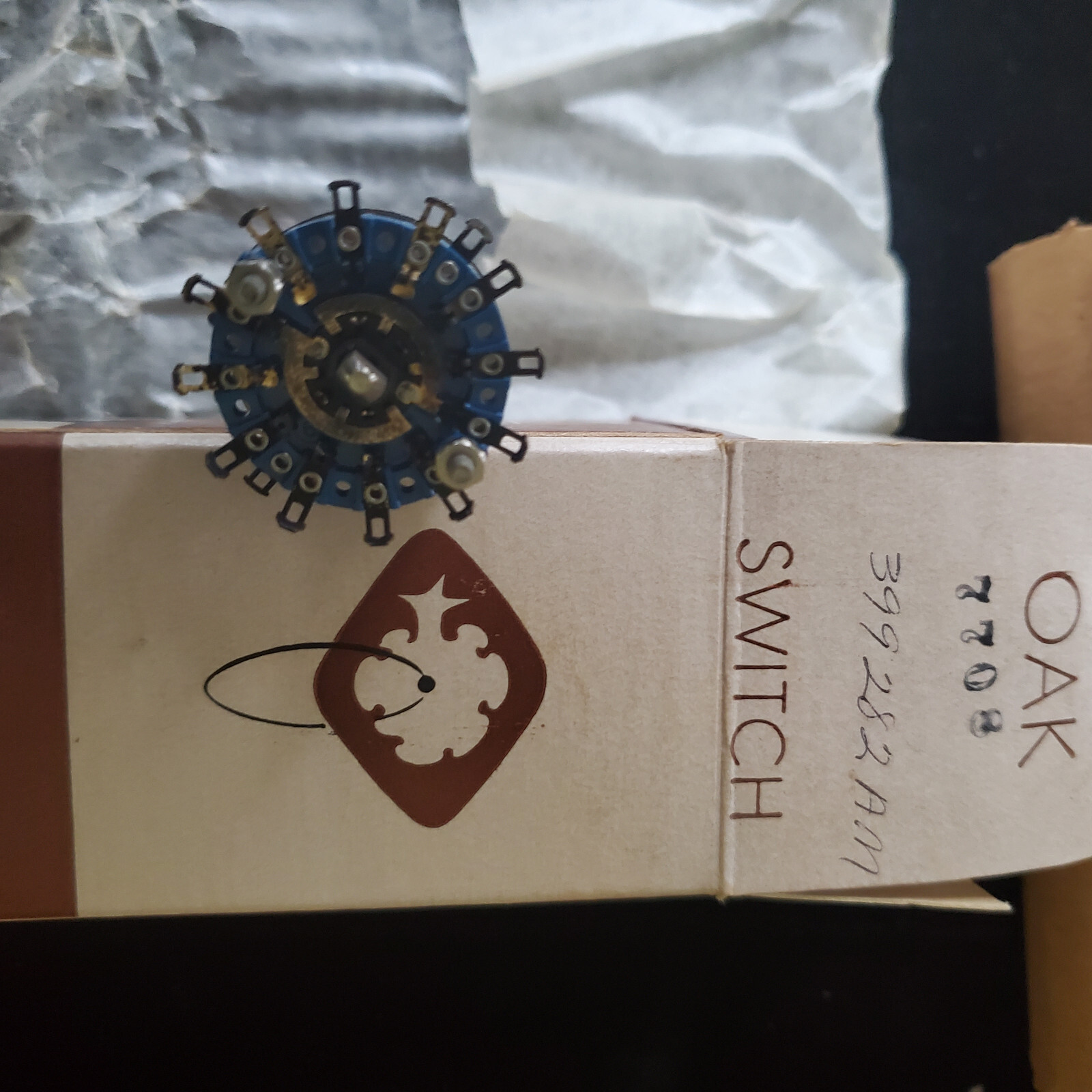 OAK ROTARY SWITCH 399 282-AM NOS