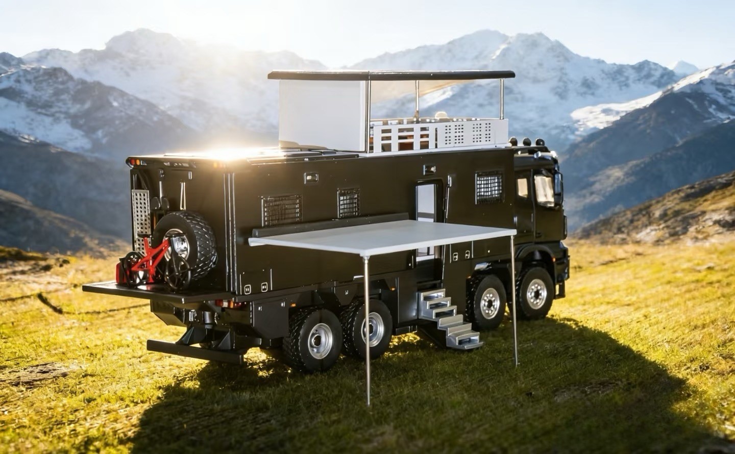 GCD 1/64 Mercedes Arocs 8x8 Ultimate Expedition Truck GT Show Exclusive Black