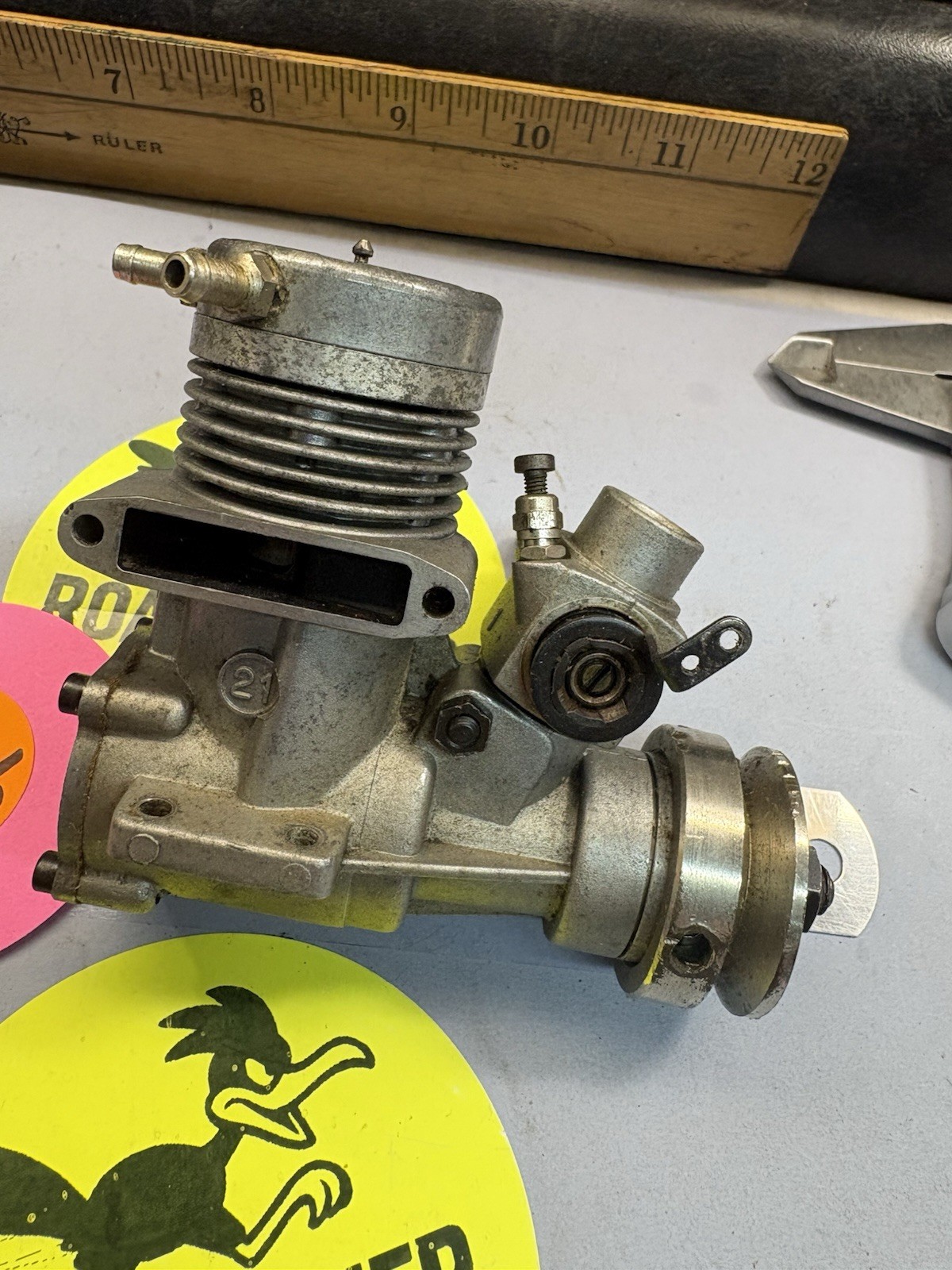 O.S. MAX 21 RC BOAT ENGINE / USED HAS GOOD COMPRESION