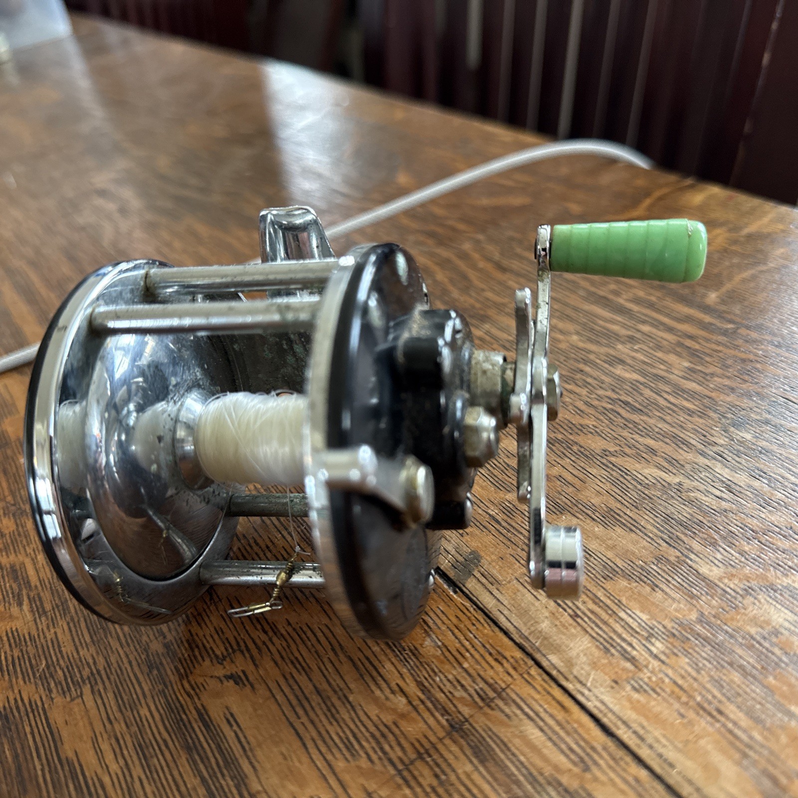 Vintage Penn No. 180 Fishing Reel/Bay Master/1963/Green Knob Chrome
