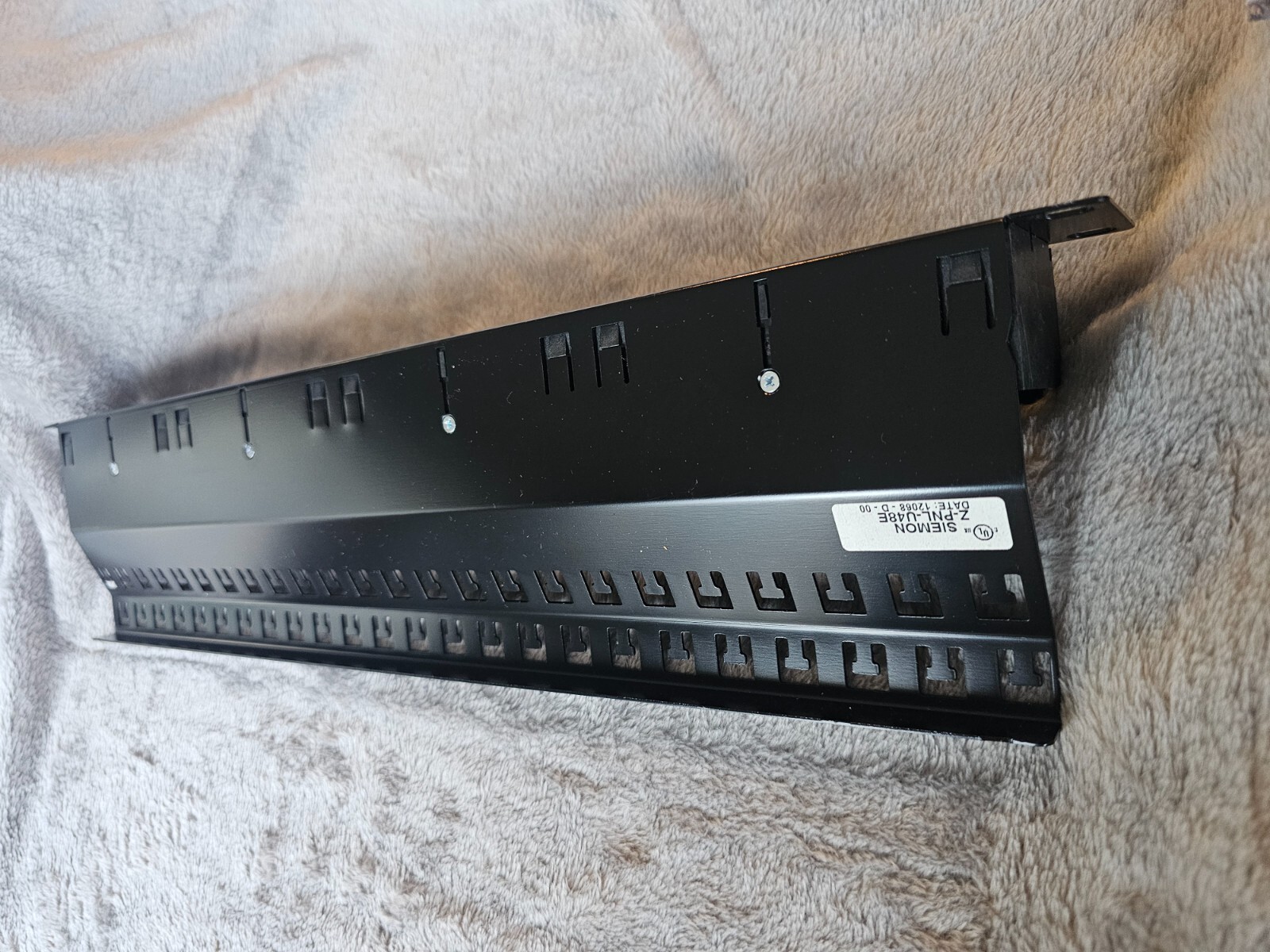 SIEMON Z PNL U48E Z MAX SHIELDED EMPTY PATCH PANEL 48 PORT