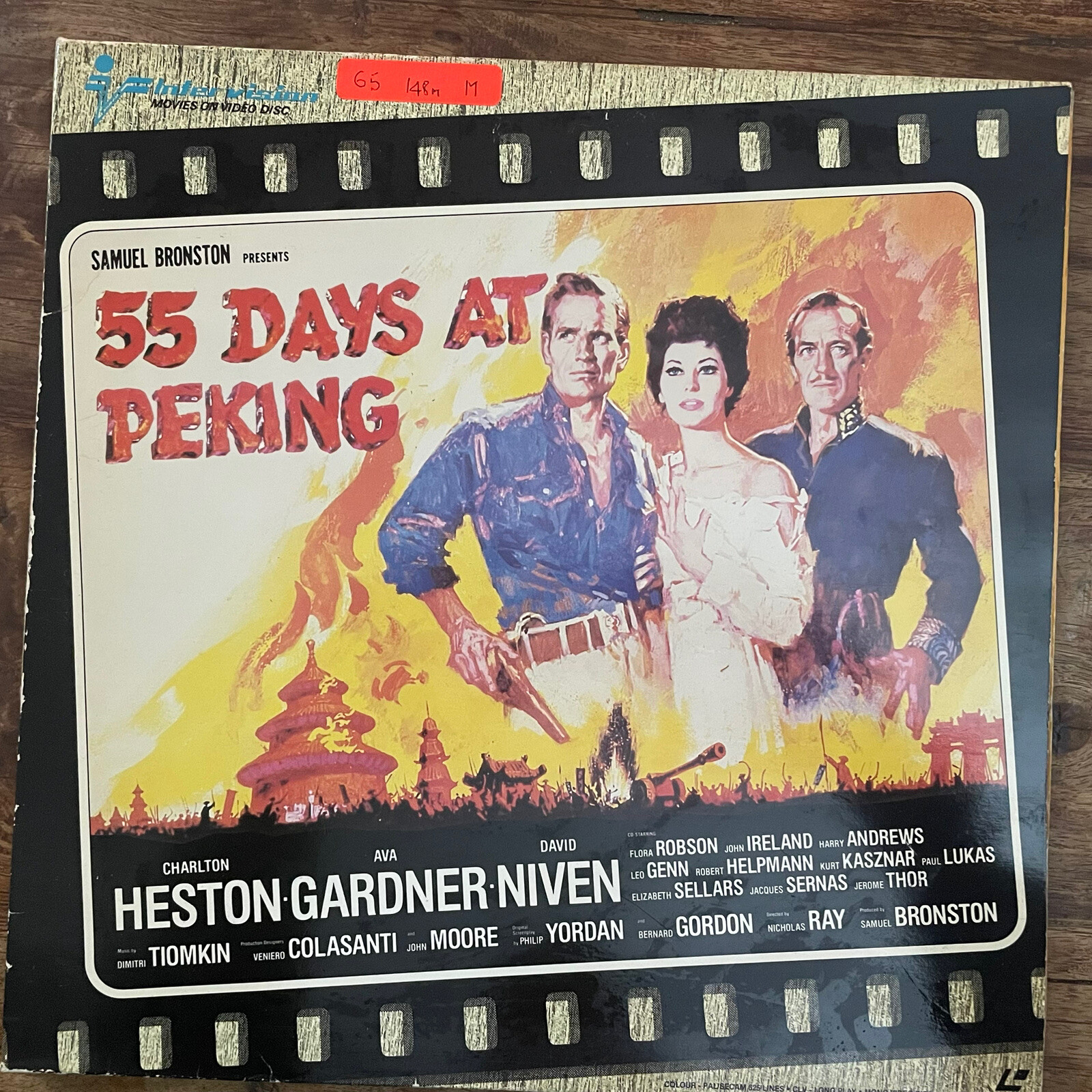 55 DAYS AT PEKING - CHARLTON HESTON    MINT DOUBLE LASERDISC / 148 MIN