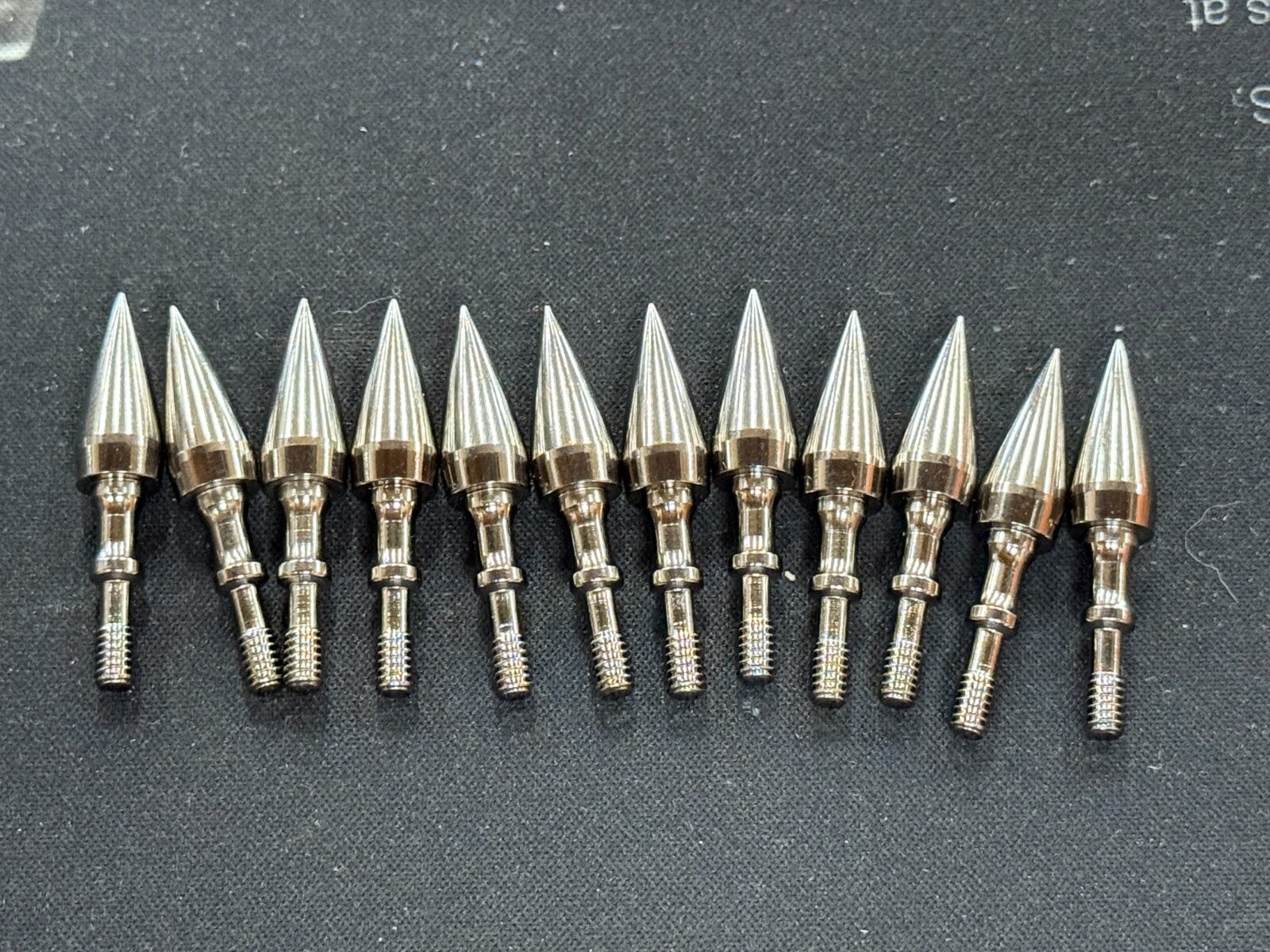 12 Easton Match Grade Field Points 5/16  125 grain 12pk New
