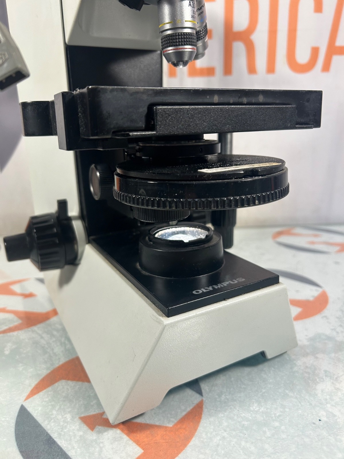 Olympus CH30 Lab Microscope with 2 lenses