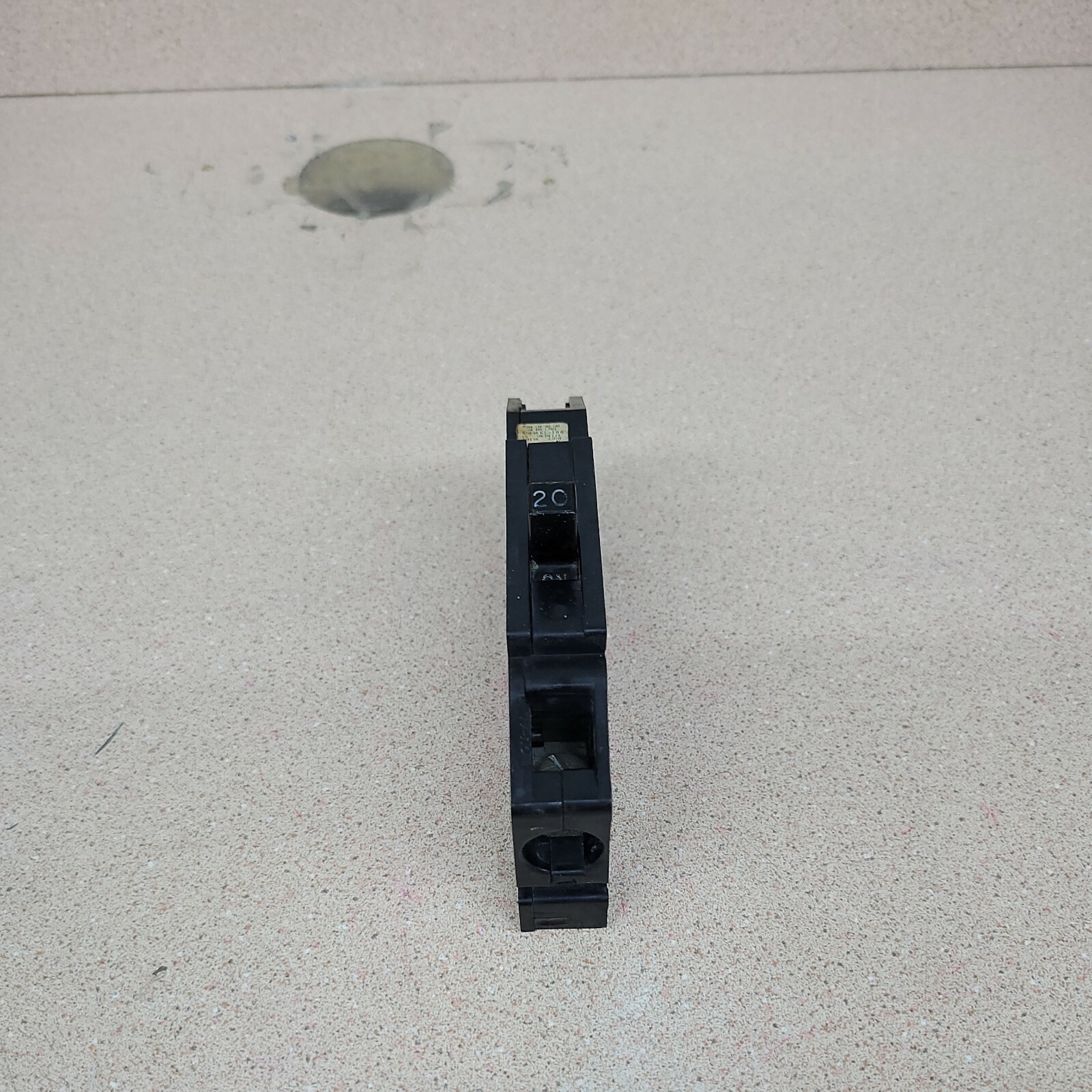 Zinsco QB20 GTE Sylvania 1 Pole 20 Amp 120VAC Type QB Bolt On Circuit Breaker